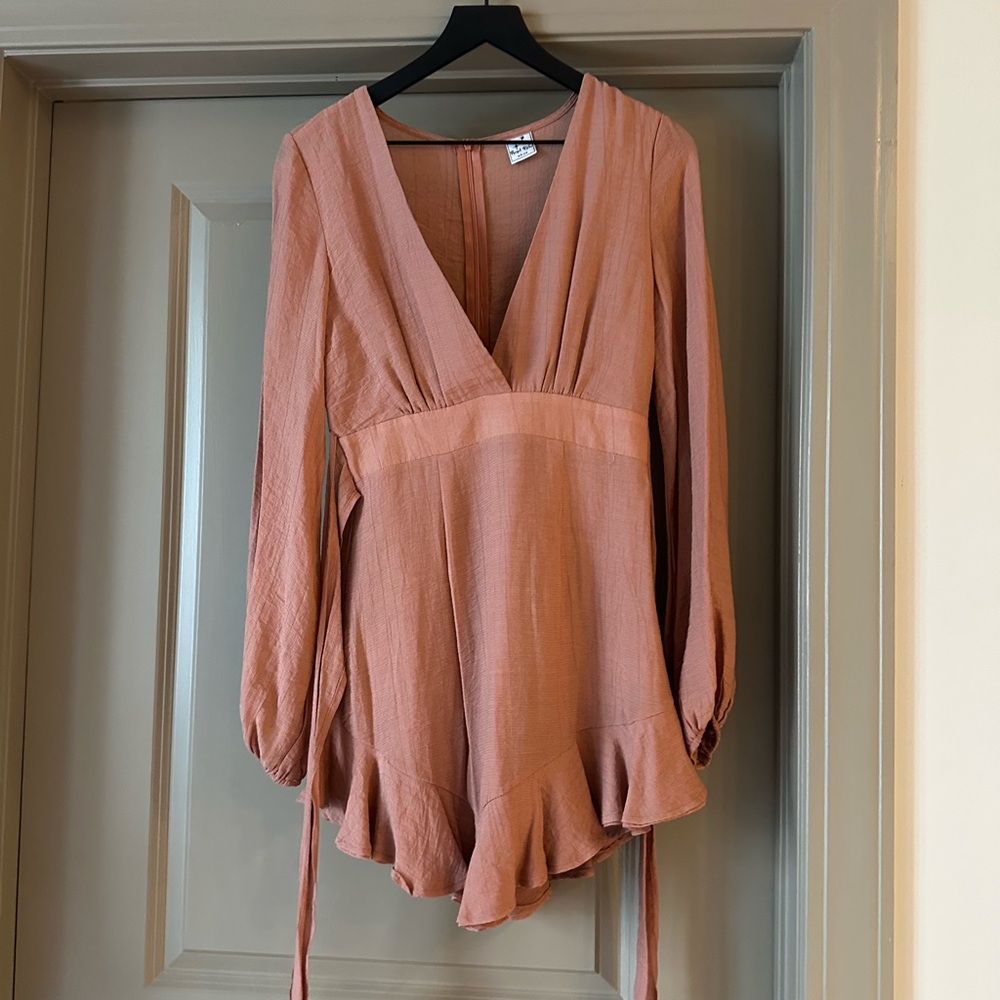 Elegant Women's V-Neck Dress in Pink